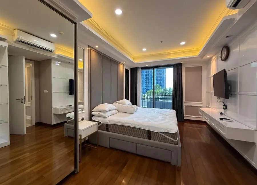 Billionaire's Agent - Disewakan Apartemen 3 Kamar Tidur Private Lift di Casa Grande Residence Jakarta Selatan