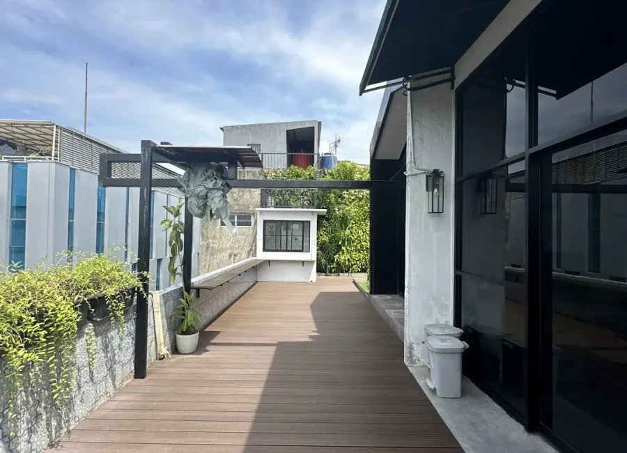 Dijual Office Building di Casa Verde di Mampang Prapatan Jakarta