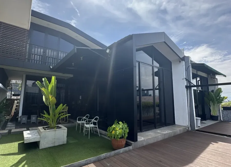 Dijual Office Building di Casa Verde di Mampang Prapatan Jakarta