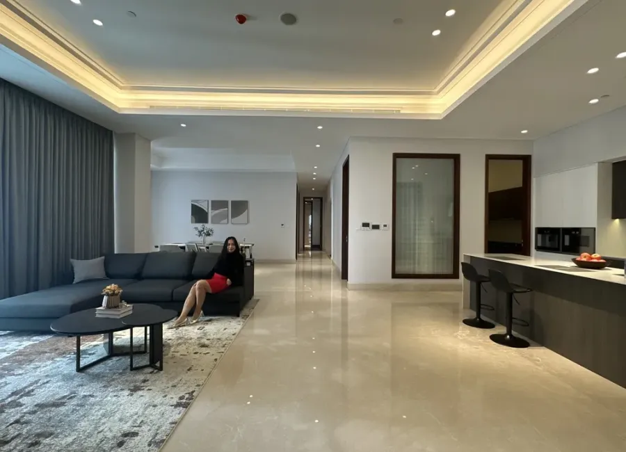 Billionaire's Agent - Disewakan Apartemen 3 Kamar Private Lift dan Full Furnished by Regent Residences Jakarta