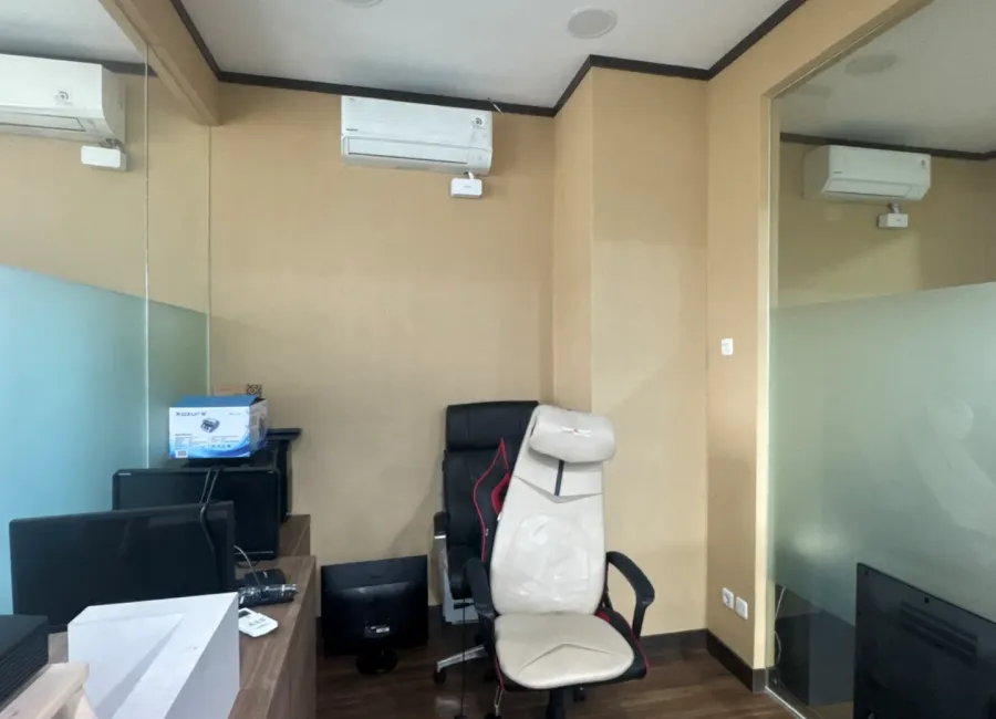 Dijual Gedung 10 Lantai Siap Pakai di Thamrin, Sudirman, Jakarta Pusat