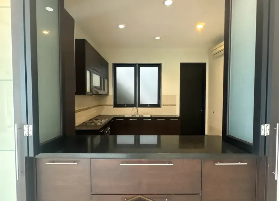 Dijual Rumah 2 Lantai Semi Furnish Siap Huni di Cipete Jakarta Selatan