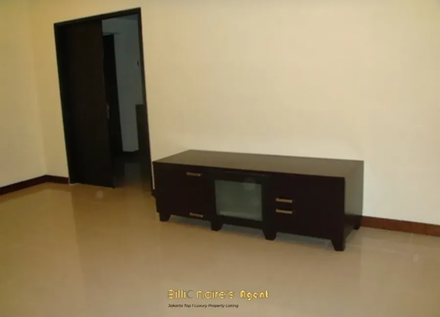 Billionaire's Agent - Disewakan Townhouse 3 Kamar Security 24 jam di Bangka Jakarta Selatan