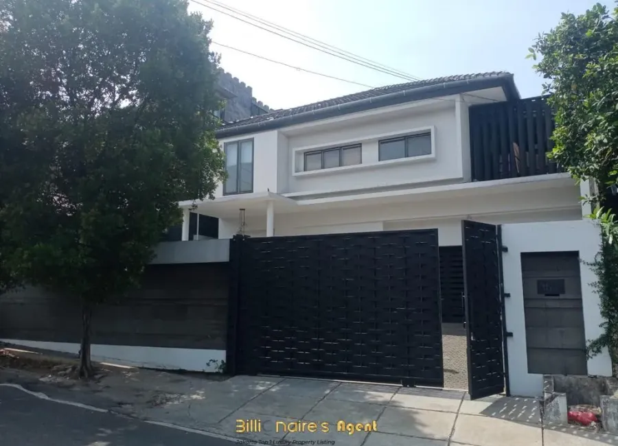 Billionaire's Agent - Dijual Rumah 2 Lantai Mewah Strategis Dekat Pondok Indah, Jakarta