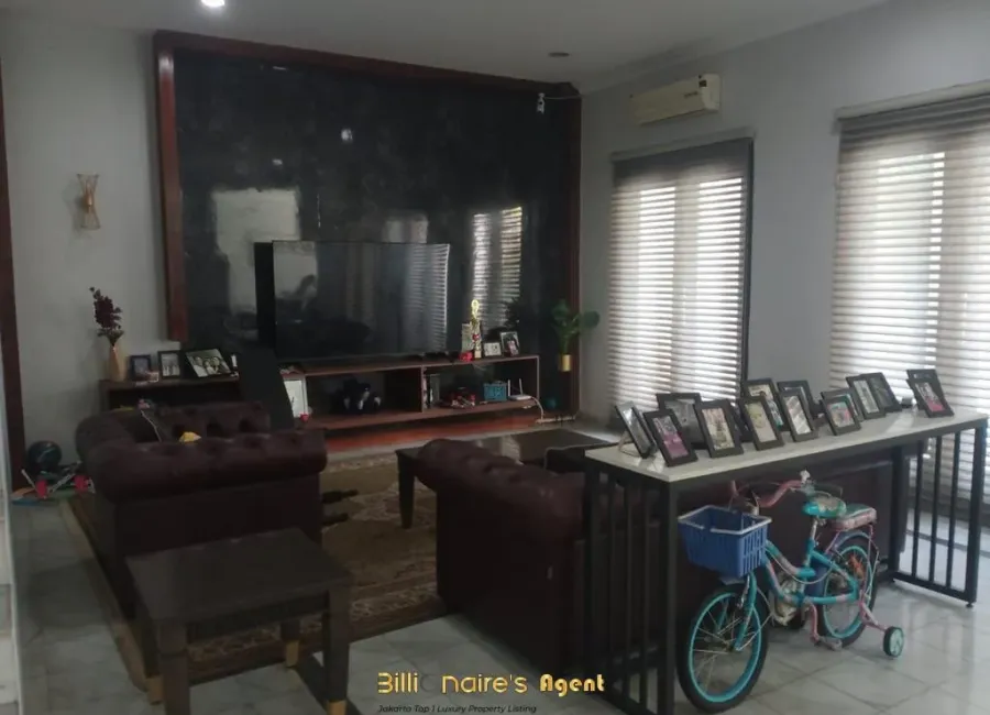 Billionaire's Agent - Dijual Rumah 2 Lantai Mewah Strategis Dekat Pondok Indah, Jakarta