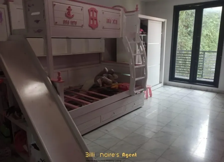 Billionaire's Agent - Dijual Rumah 2 Lantai Mewah Strategis Dekat Pondok Indah, Jakarta