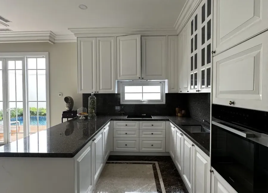 Billionaire's Agent - Dijual Rumah 3 Lantai Private Lift di 1 Park Homes Gandaria Jakarta Selatan