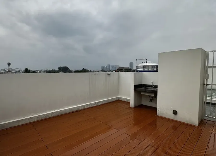 Billionaire's Agent - Dijual Rumah 3 Lantai Private Lift di 1 Park Homes Gandaria Jakarta Selatan