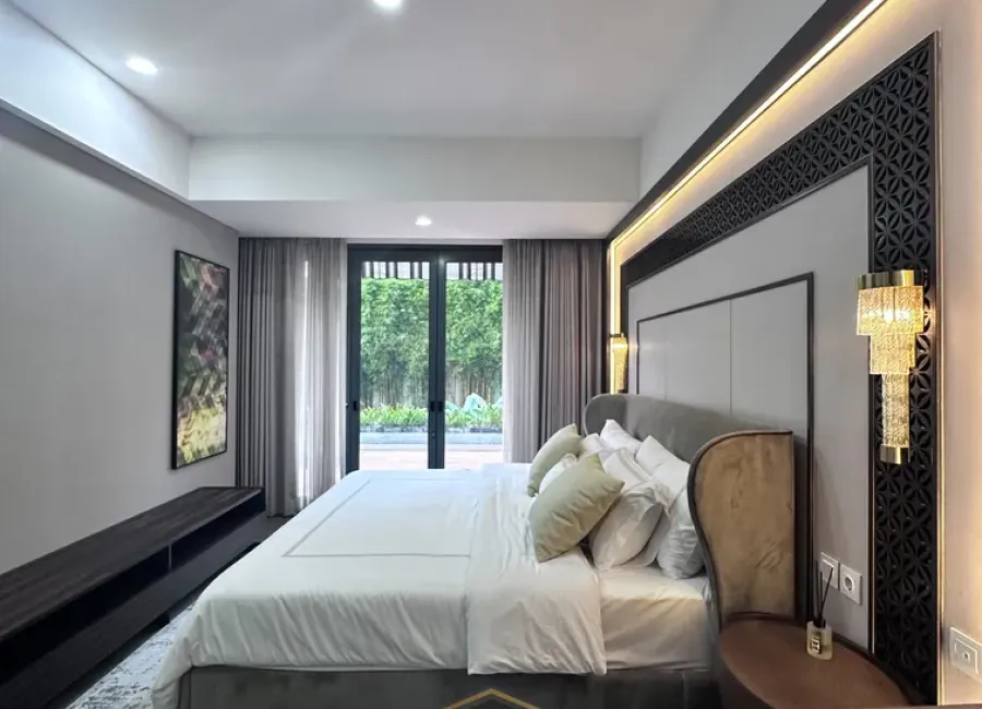 Dijual Apartemen Unit Patio 2 Kamar Private Pool di VERDE ONE Jakarta
