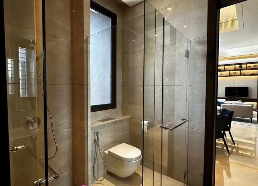Dijual Apartemen 3 Kamar Furnished di REGENT Residences Jakarta