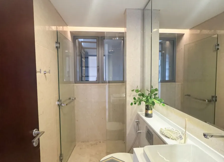 Billionaire's Agent - Dijual Apartemen 3 Kamar Interior Mewah Vinoty Living di Casa Domaine Jakarta