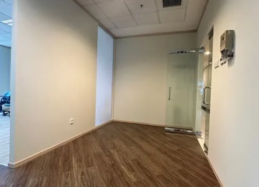 Billionaire's Agent - Disewakan Ruang Kantor 93m di Menara SunLife Mega Kuningan Jakarta