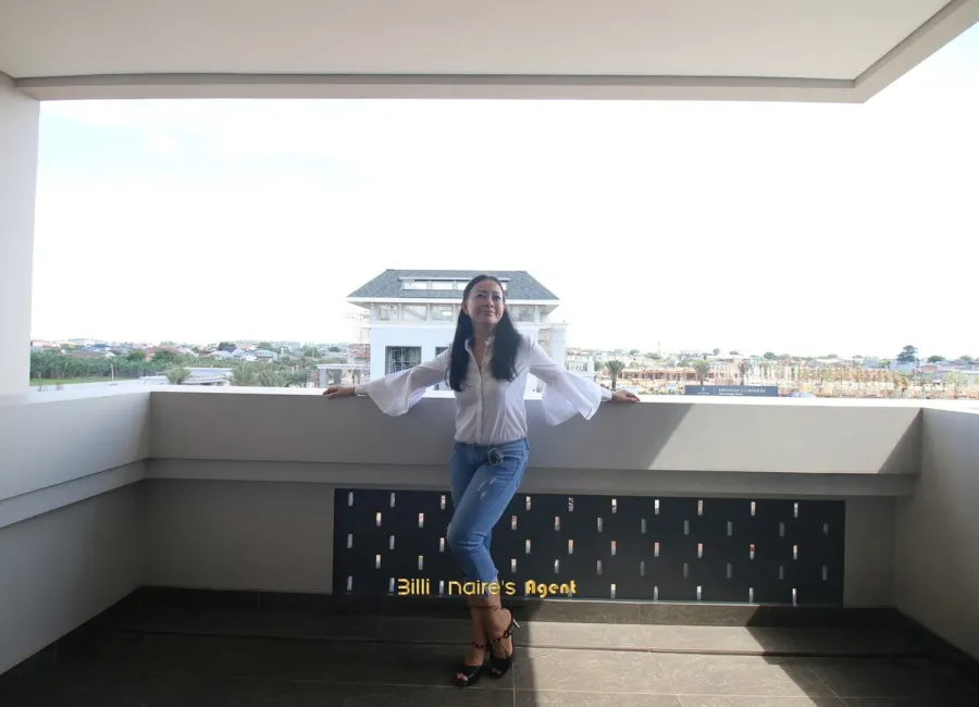 Billionaire's Agent - Img 6340 Copy