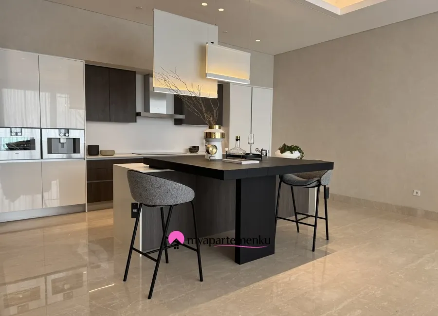 Billionaire's Agent - Dijual Apartemen Mewah 3 Kamar Interior Desain By MOIE di Regent Residences Jakarta