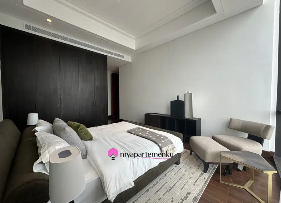 Billionaire's Agent - Dijual Apartemen Mewah 3 Kamar Interior Desain By MOIE di Regent Residences Jakarta