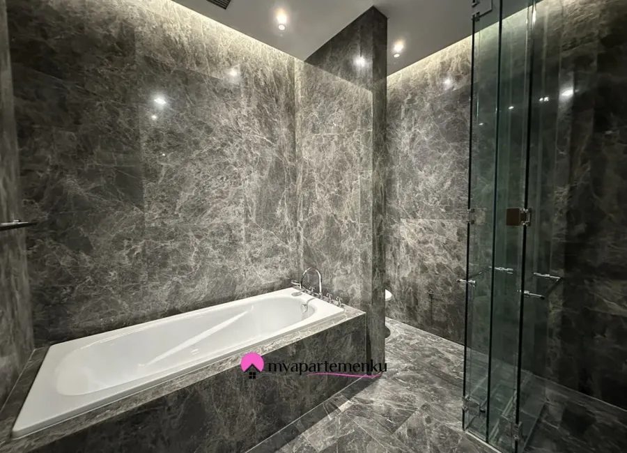 Billionaire's Agent - Dijual Apartemen 4+1 Kamar Tidur dan Double Private Lift di Verde Two Kuningan Jakarta