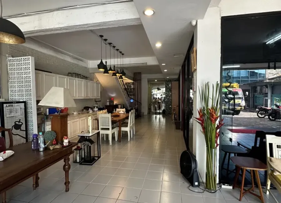 Dijual Office Building di Casa Verde di Mampang Prapatan Jakarta