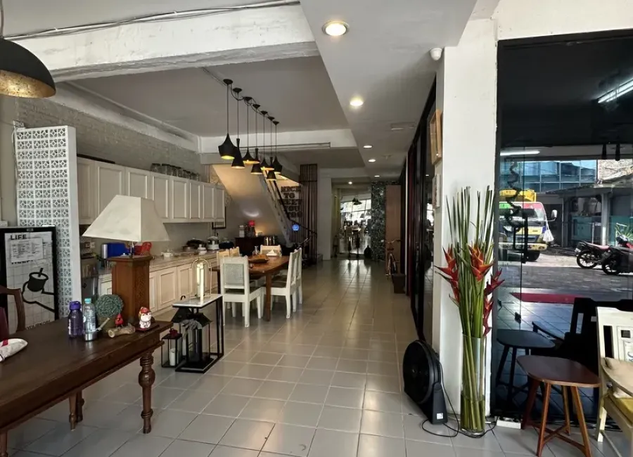 Dijual Office Building di Casa Verde di Mampang Prapatan Jakarta