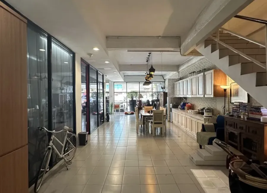 Dijual Office Building di Casa Verde di Mampang Prapatan Jakarta