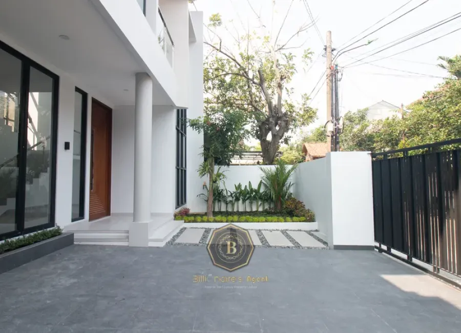 Billionaire's Agent - Dijual Rumah Baru 4 Kamar di Lebak Bulus, Jakarta Selatan