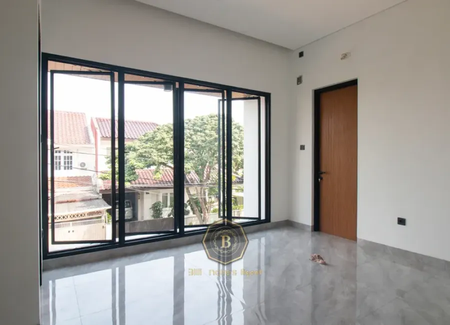 Billionaire's Agent - Dijual Rumah Baru 4 Kamar di Lebak Bulus, Jakarta Selatan