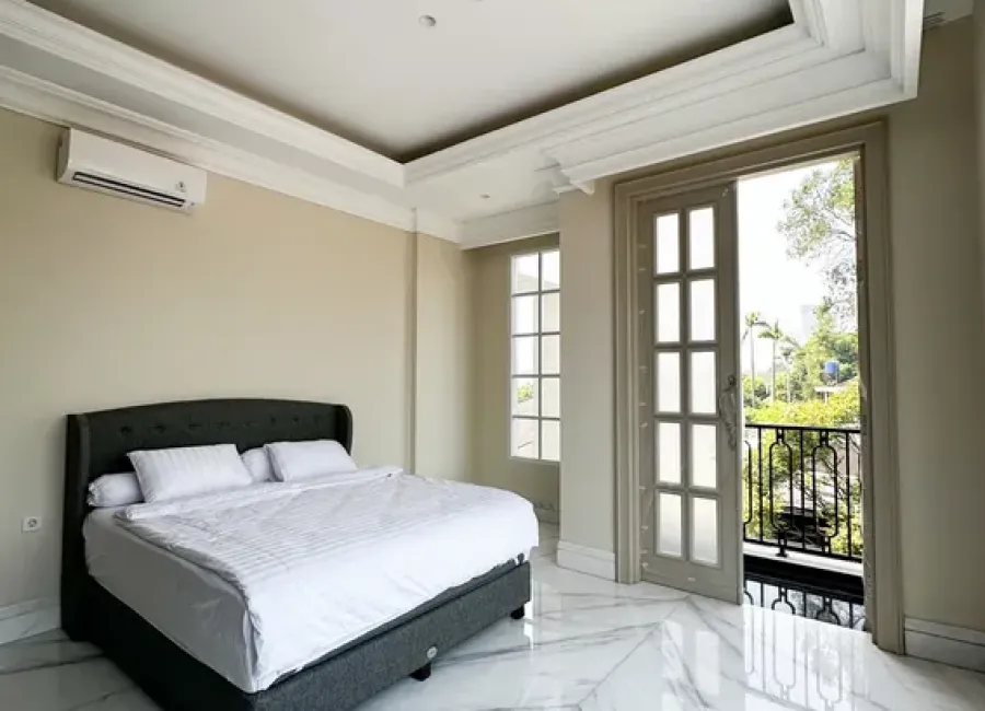 Billionaire's Agent - Dijual Rumah Mewah di Patra Kuningan Jakarta Selatan