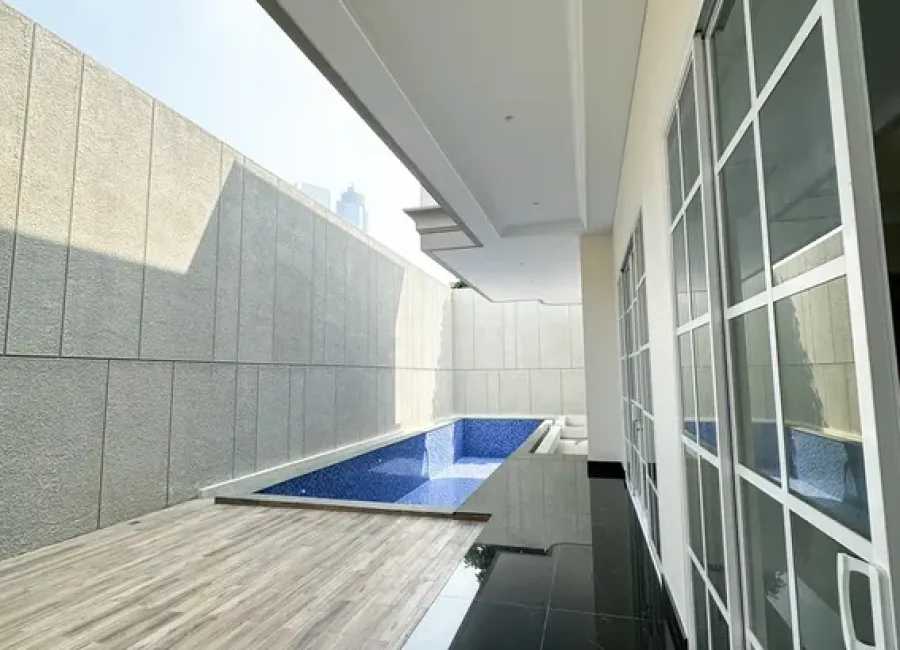 Billionaire's Agent - Dijual Rumah Mewah di Patra Kuningan Jakarta Selatan