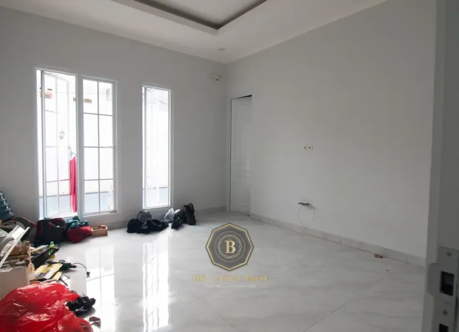 Billionaire's Agent - Dijual Rumah Baru 2 Lantai 4 Kamar di Lebak Bulus Jakarta Selatan