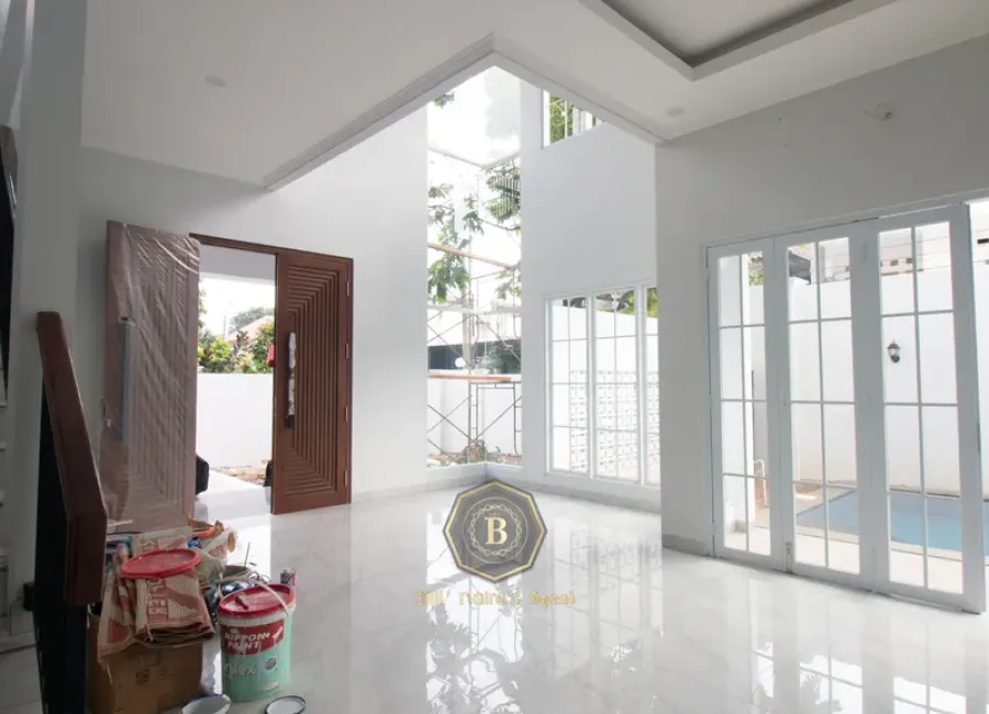 Billionaire's Agent - Dijual Rumah Baru 2 Lantai 4 Kamar di Lebak Bulus Jakarta Selatan