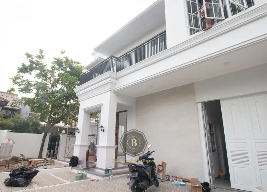 Billionaire's Agent - Dijual Rumah Baru 2 Lantai 4 Kamar di Lebak Bulus Jakarta Selatan