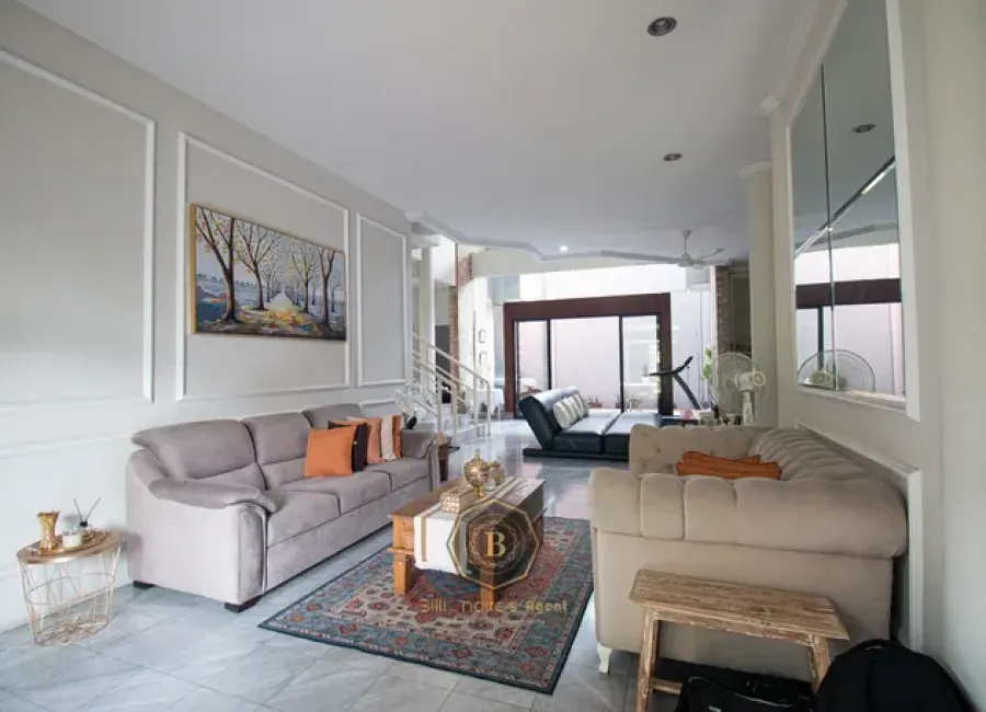 Billionaire's Agent - Img 9650