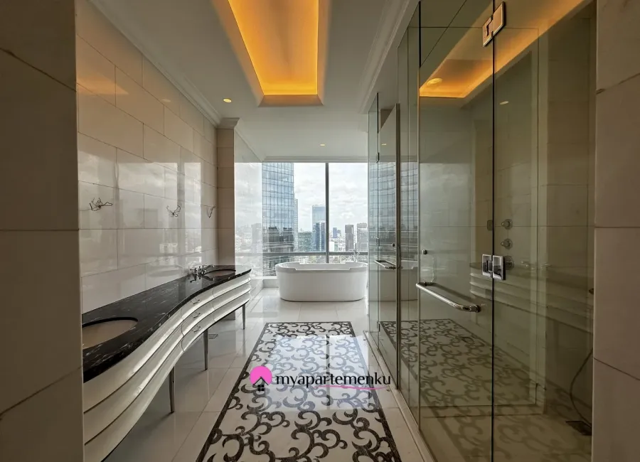 Billionaire's Agent - Dijual Apartemen 4 Kamar Tidur Private Lift di Raffles Residences Jakarta