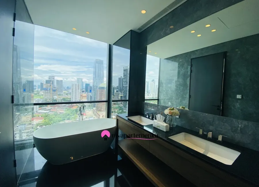 Billionaire's Agent -Dijual Apartemen Mewah 2 Kamar Interior Desain By Vinoty Living di Regent Residences Jakarta