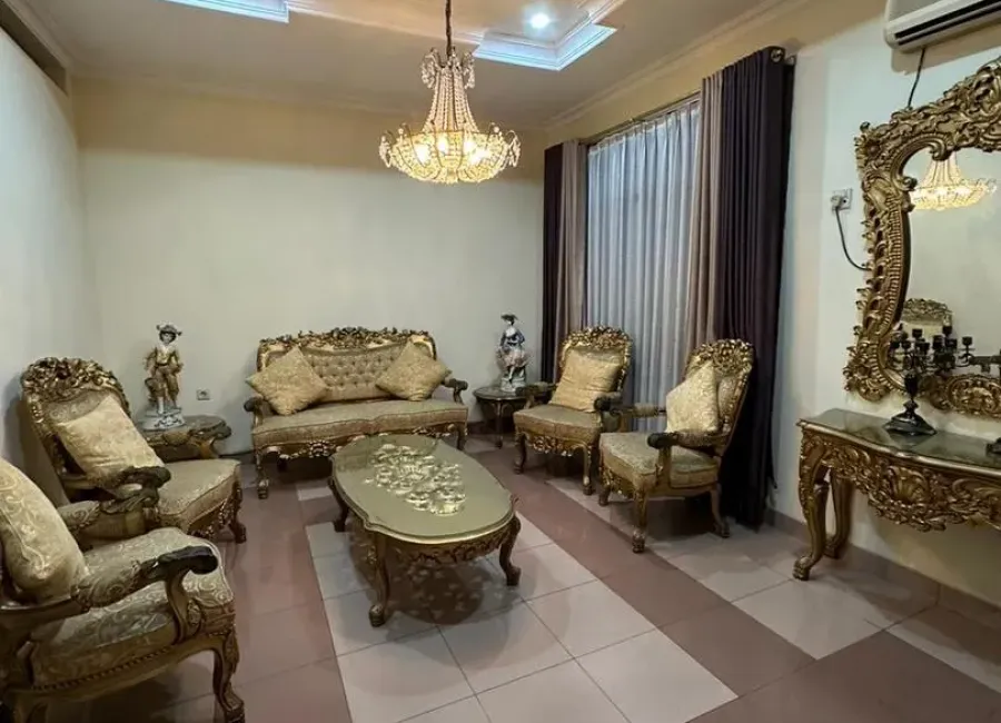 Billionaire's Agent - Dijual Rumah 2 Lantai di Tebet Dalam, Jakarta Selatan