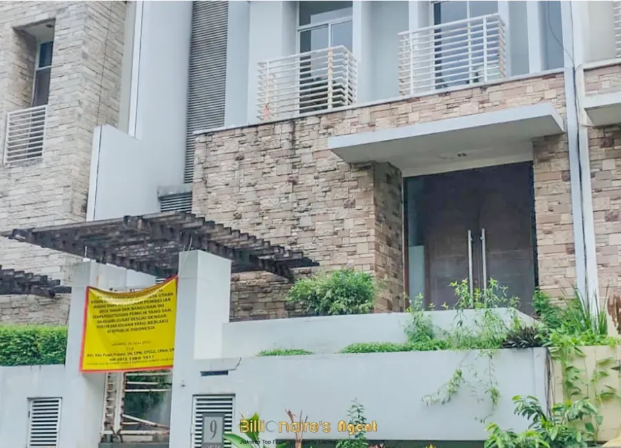 Lantai di Komp.Kew Garden Residence, Kelapa Gading