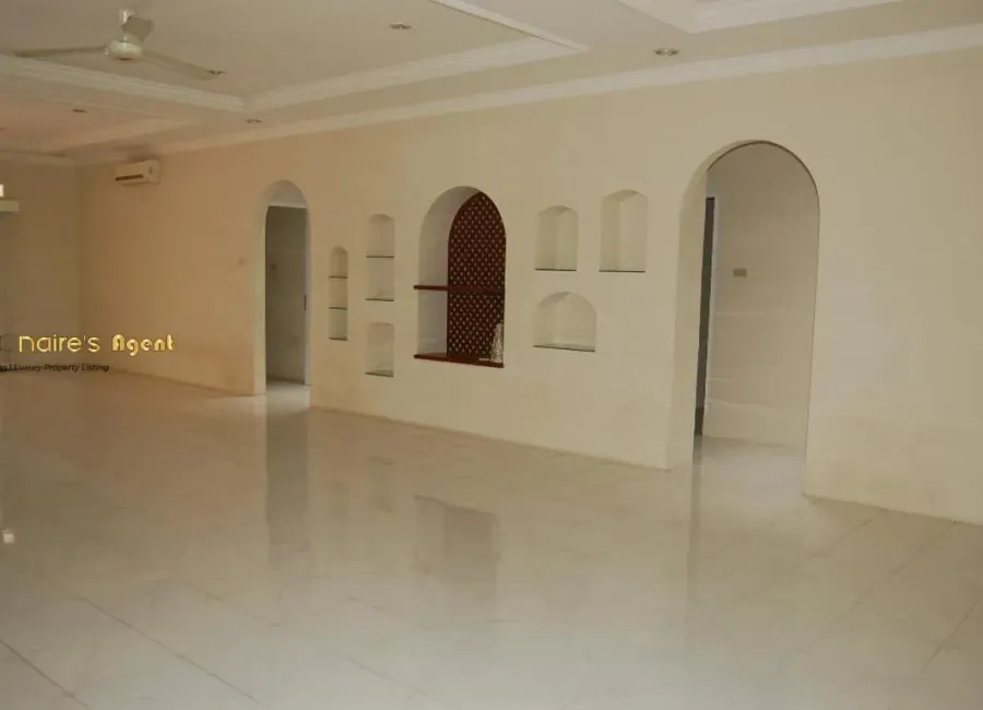 Billionaire's Agent - Photo 2019 04 30 10 03 18 Copy