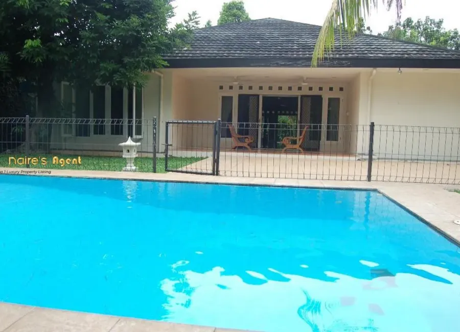 Billionaire's Agent - Photo 2019 04 30 10 03 18 2 Copy