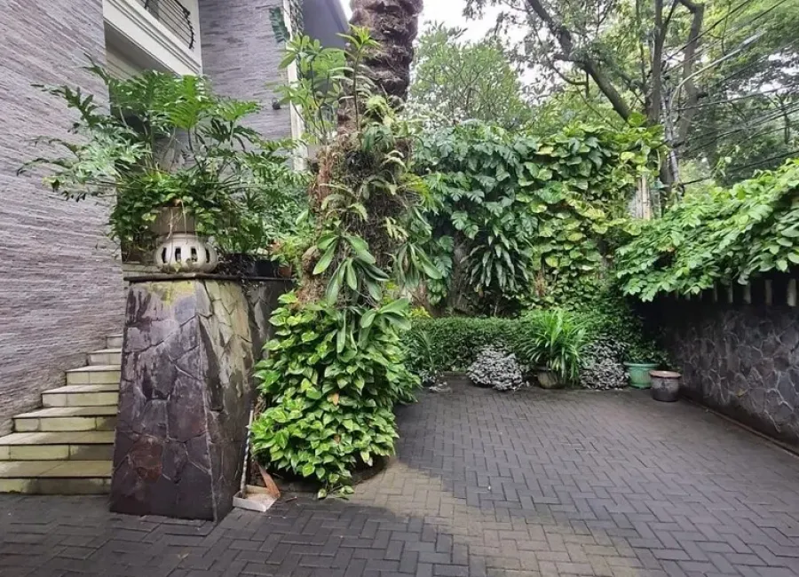 Billionaire's Agent - Dijual Rumah 2 Lantai Modern Minimalis di Menteng Jakarta Pusat