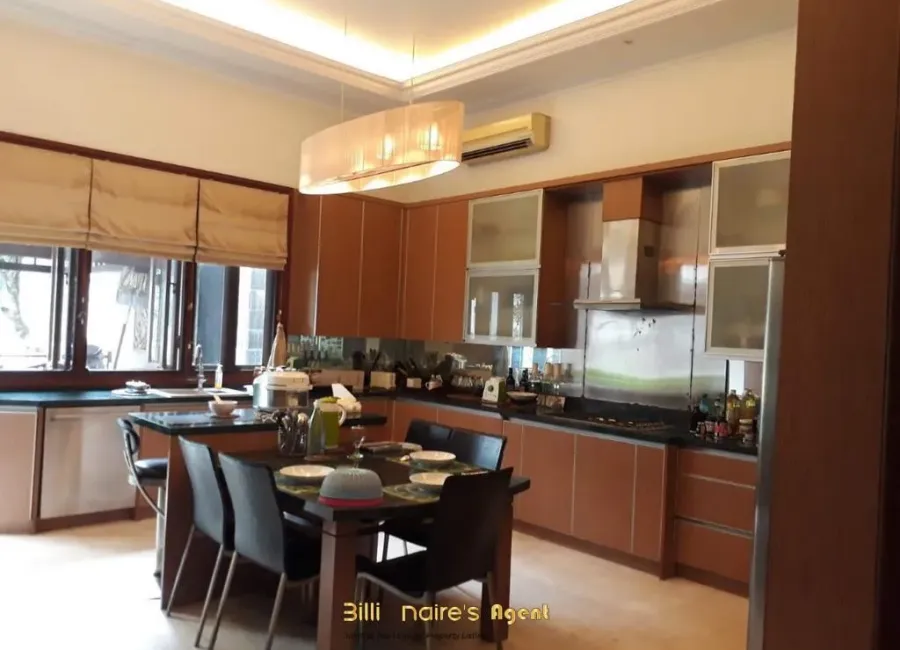 Billionaire's Agent - Dijual Rumah Mewah 2 Lantai di Ki Mangunsarkoro Menteng Jakarta Pusat