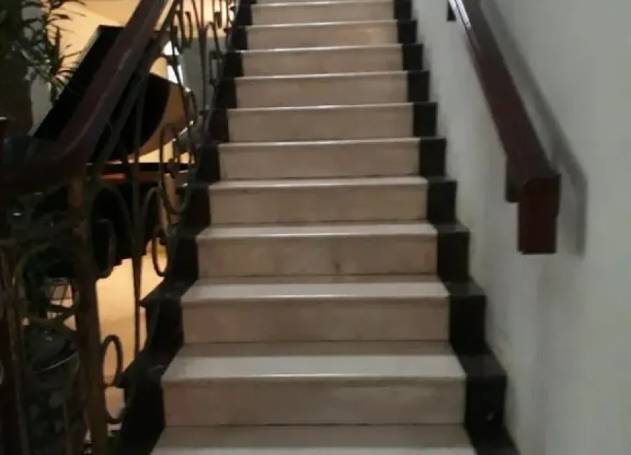 Billionaire's Agent - Dijual RUMAH MEWAH di Jl. Ki Mangunsarkoro Menteng, Jakarta Pusat