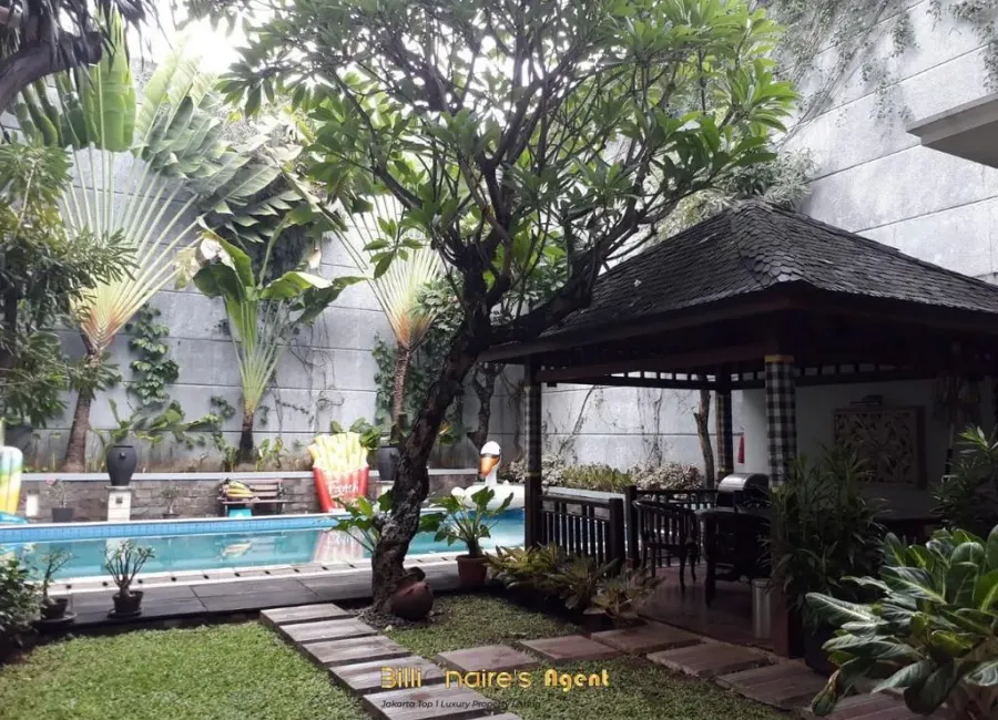 Billionaire's Agent - Dijual Rumah Mewah 2 Lantai di Ki Mangunsarkoro Menteng Jakarta Pusat