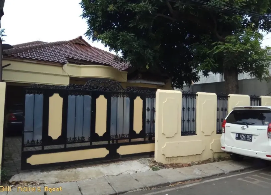 Dijual Cepat Rumah 2 Lantai di Menteng Atas Setiabudi Jakarta Selatan