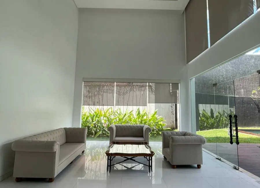 Billionaire's Agent - Photo 2023 09 20 16 09 28 1