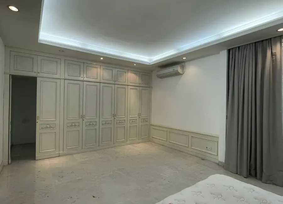 Billionaire's Agent - Photo 2023 09 20 16 09 30 Copy