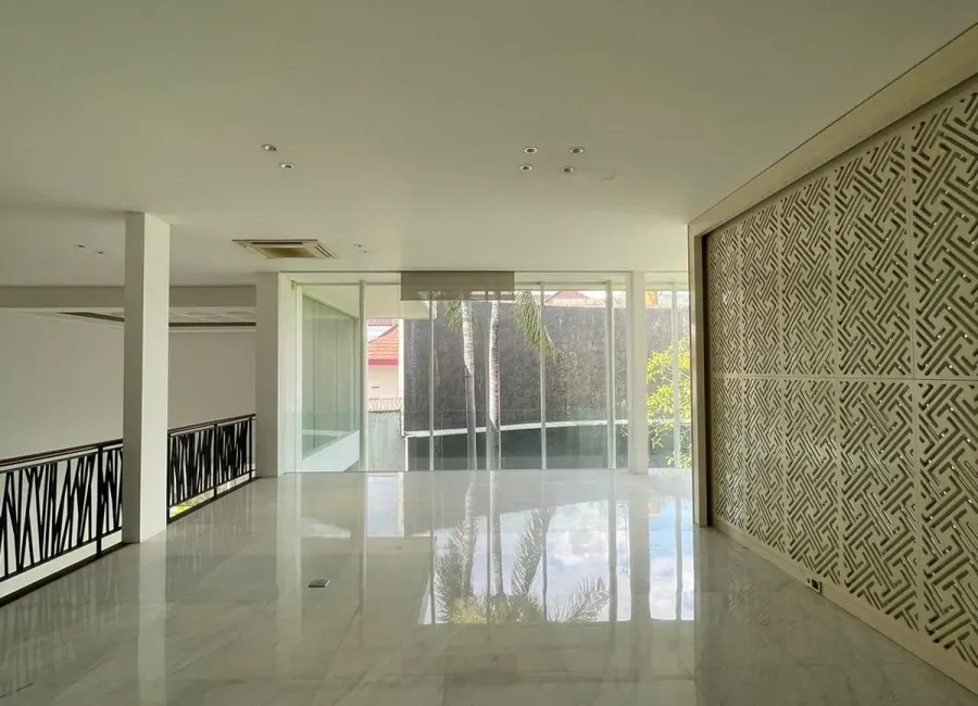 Billionaire's Agent - Photo 2023 09 20 16 09 31 Copy