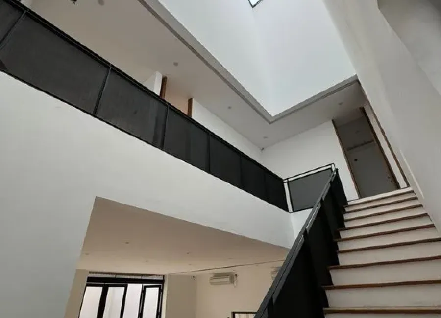 Billionaire's Agent - Dijual Rumah 3 Lantai + RoofTop di AMPERA Jakarta Selatan