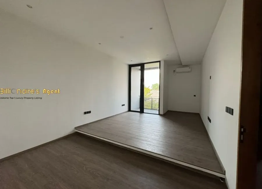 Billionaire's Agent - Photo 2024 02 10 17 33 50 1 Copy