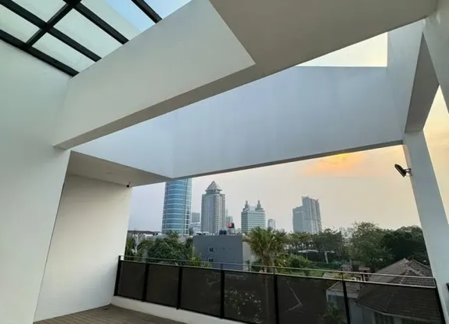 Billionaire's Agent - Dijual Rumah 3 Lantai + RoofTop di AMPERA Jakarta Selatan