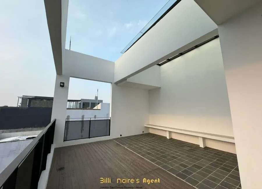 Billionaire's Agent - Dijual Rumah 3 Lantai + RoofTop di AMPERA Jakarta Selatan