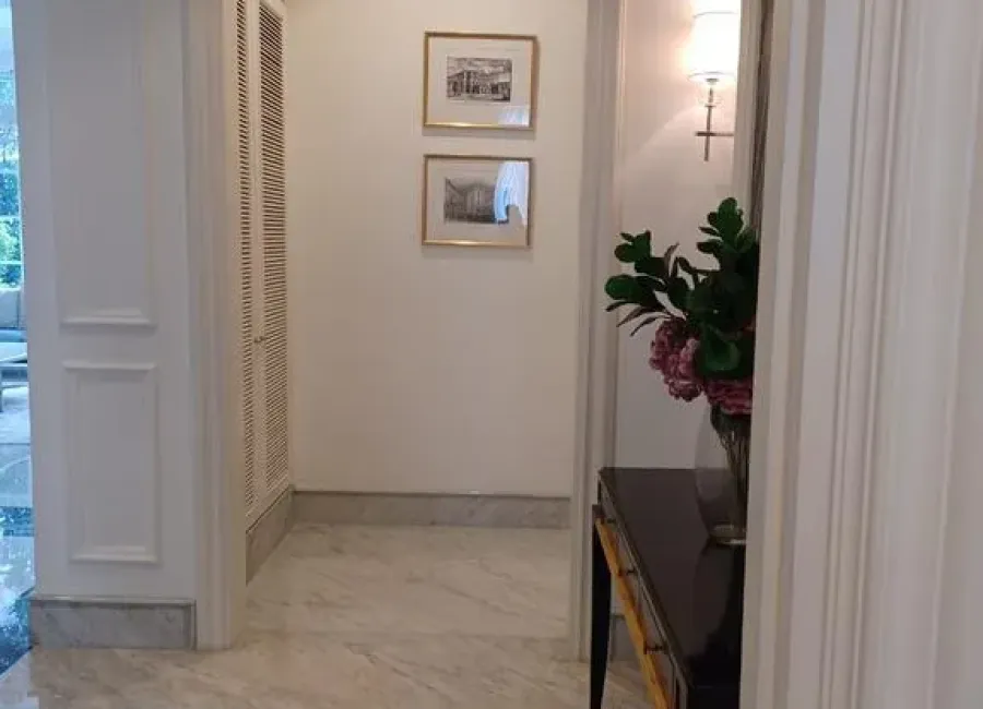 Billionaire's Agent - Dijual Rumah 3 Lantai di Jl.Lombok, Menteng Jakarta Pusat 